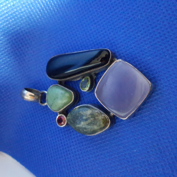 Multi-Gemstone Pendant - Picture 5 of 5